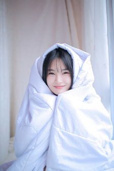 小魔女蒙娜